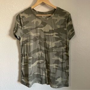 Athleta Camo Organic Cotton Short Sleeve Daily Tee T-Shirt Green Size L Tall